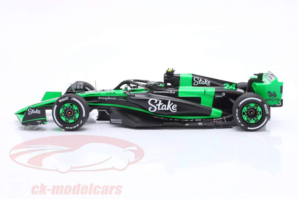 Zhou Guanyu KICK Sauber C44 #24 Bahrein GP fórmula 1 2024 1:18 Spark