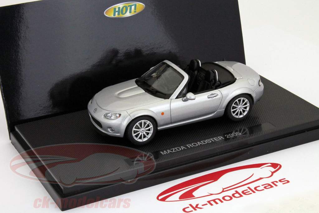 马自达梅蒂森罗德斯塔20​​05年银/银1:43 EBBRO