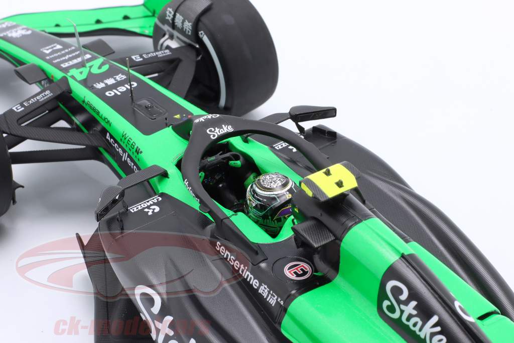 Zhou Guanyu KICK Sauber C44 #24 Bahrein GP fórmula 1 2024 1:18 Spark