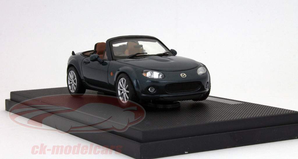 Mazda Roadstar Ano 2005 verde / verde 1:43 EBBRO