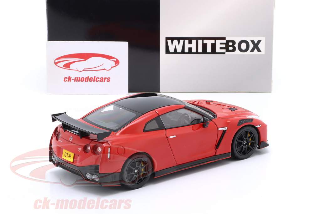 Nissan GT-R Nismo Coupe Baujahr 2021 rot 1:24 WhiteBox