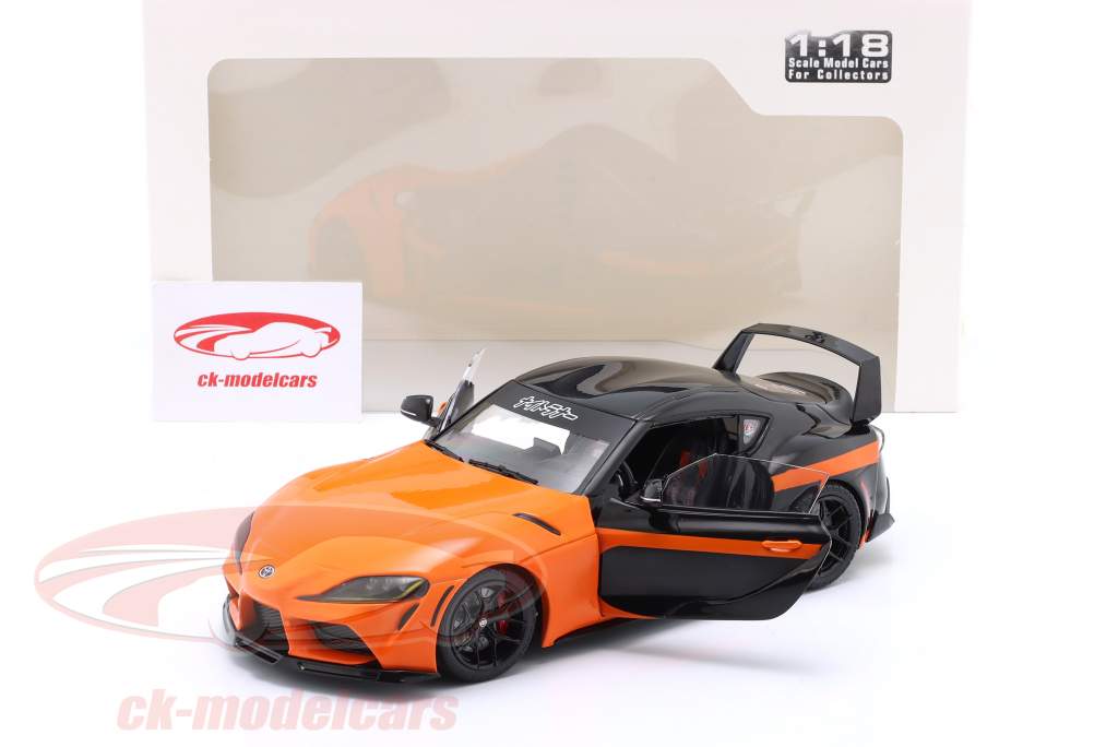 Toyota GR Supra Streetfighter Baujahr 2024 orange / schwarz 1:18 Solido