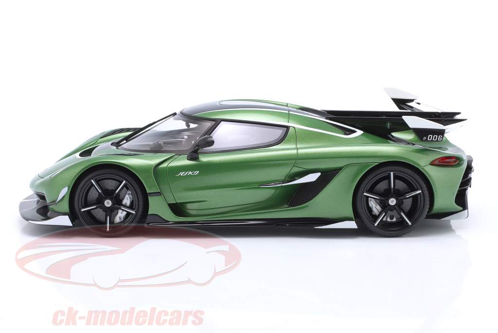 Koenigsegg Jesko Byggeår 2024 grøn metallic / hvid 1:18 GT-Spirit