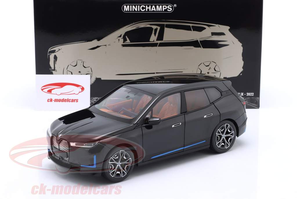 BMW iX (i20) Baujahr 2022 schwarz metallic 1:18 Minichamps