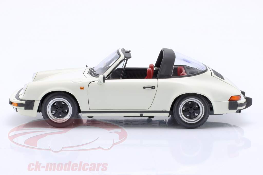Porsche 911 Carrera 3.2 Targa Année de construction 1983 blanc 1:18 Minichamps