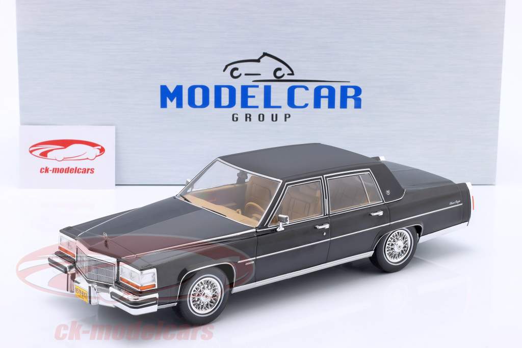 Cadillac Fleetwood Brougham キャデラック 1/18 s-l400.jpg