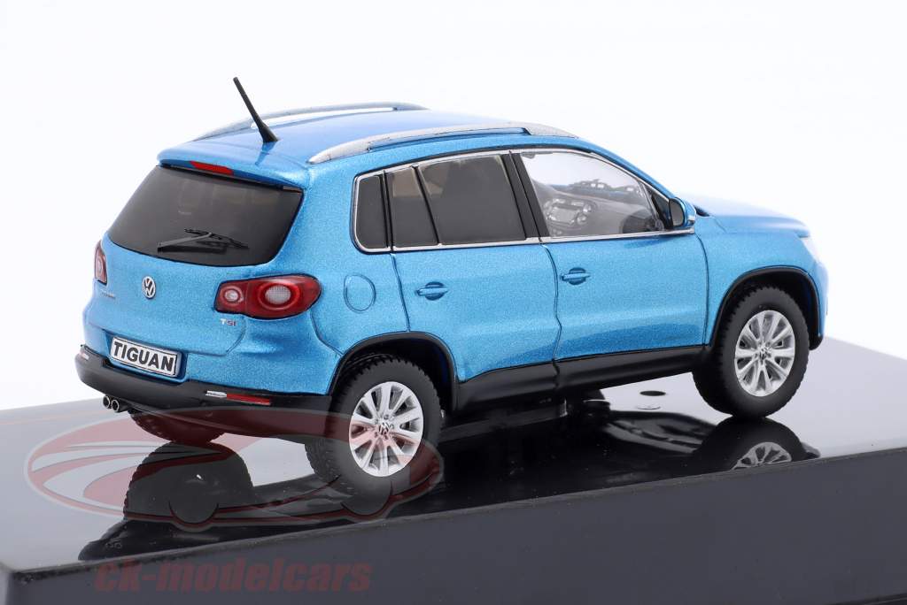 Volkswagen VW Tiguan year 2007 blue metallic 1:43 Ixo