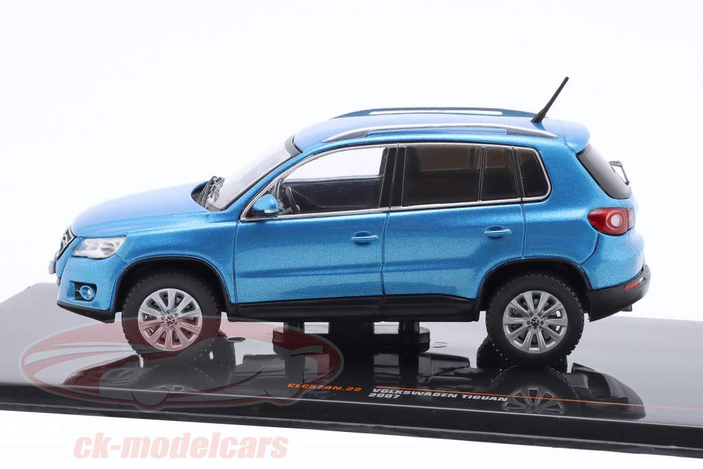 Volkswagen VW Tiguan year 2007 blue metallic 1:43 Ixo