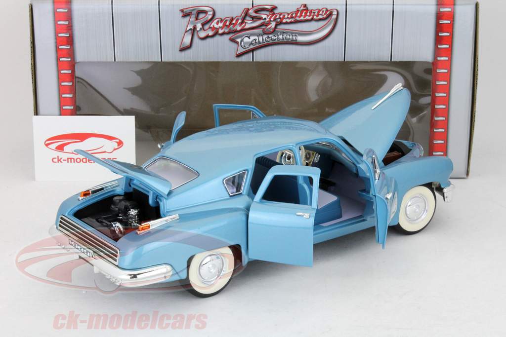 Такер Торпеда вып 1948 голубой / голубой 1:18 Yatming