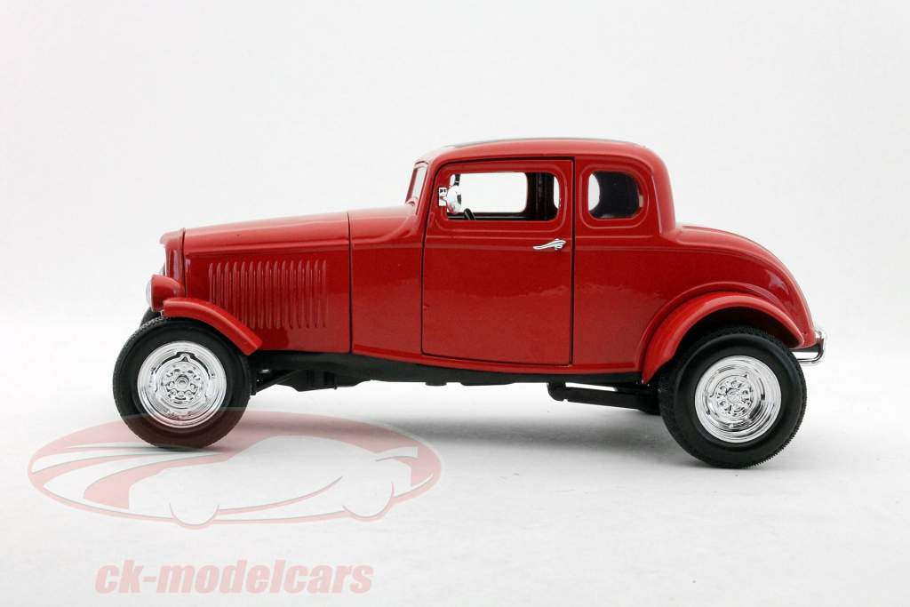 Ford Five Window Coupe Bj. 1932 об / красный MotorMax 1:18