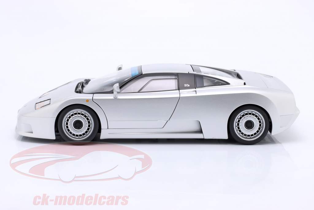 Bugatti EB110 Bouwjaar 1991 zilver 1:12 KK-Scale