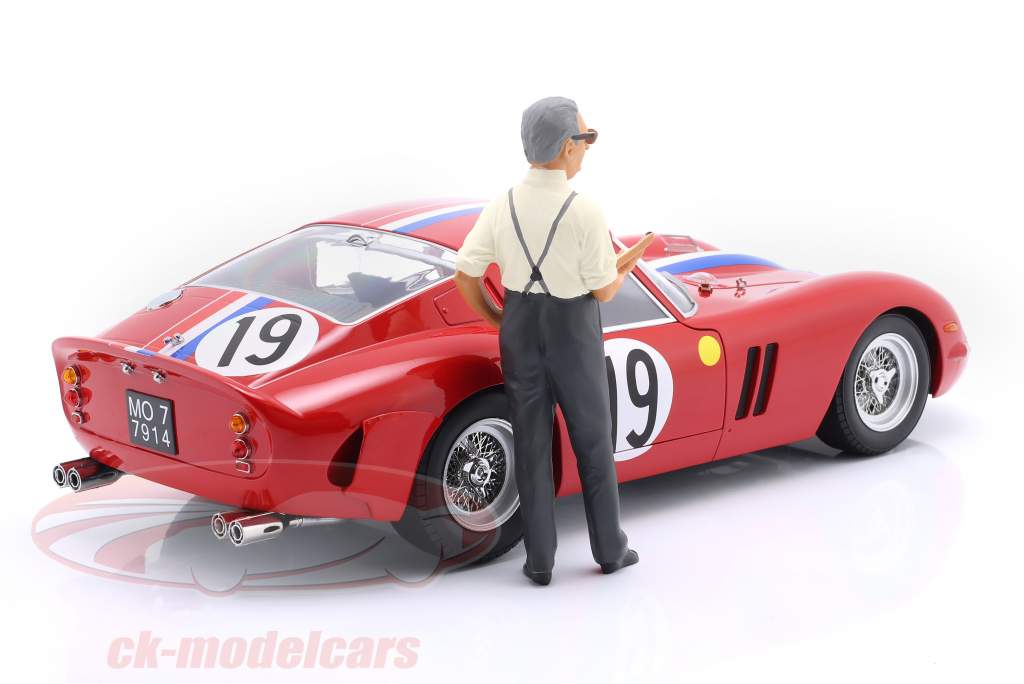figura Enzo con appunti 1:12 KK-Scale