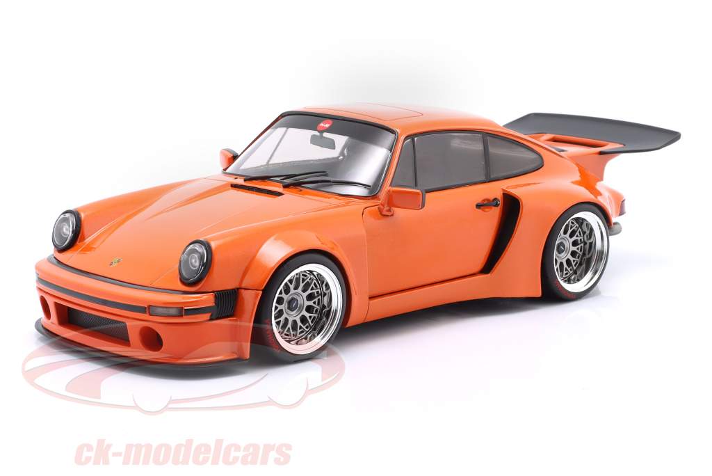 Porsche KS-R 建设年份 2022 橙色 1:18 Solido