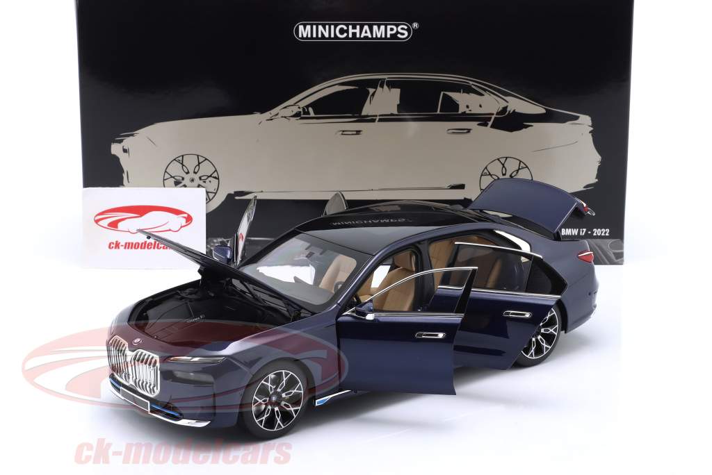 BMW i7 (G70) Год постройки 2022 темно-синий металлический 1:18 Minichamps