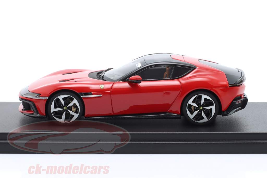 Ferrari 12 Cilindri Año de construcción 2024 corsa rojo 1:43 LookSmart