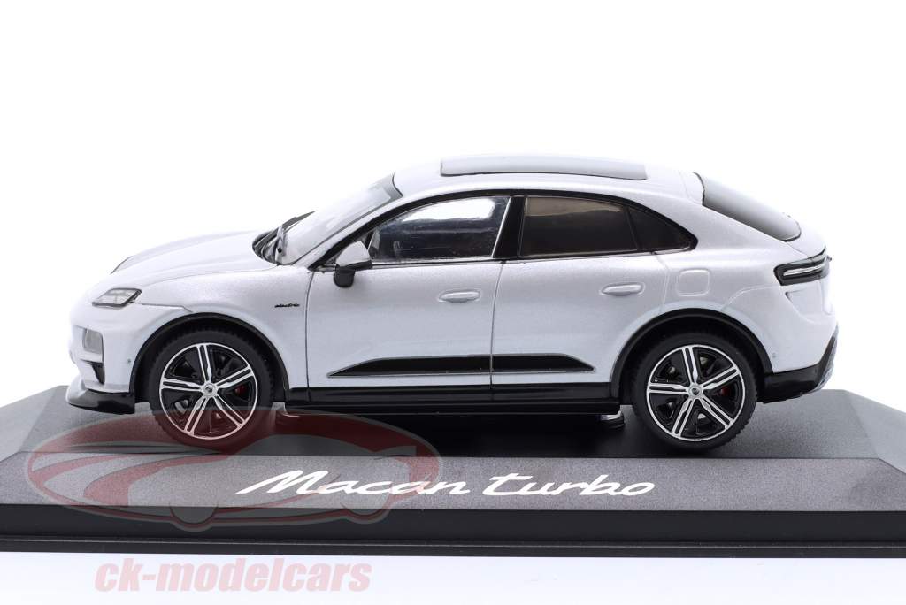 Porsche Macan Turbo H2 Год постройки 2024 ледяной серый 1:43 Solido