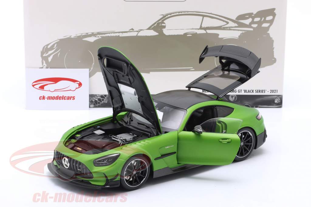 Mercedes-Benz AMG GT Black Series year 2021 matte green metallic 1:18 Minichamps