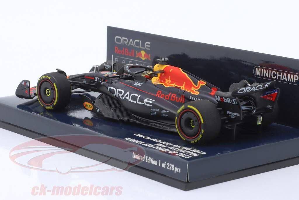 Max Verstappen Red Bull RB19 #1 vincitore Abu Dhabi GP formula 1 Campione del mondo 2023 1:43 Minichamps