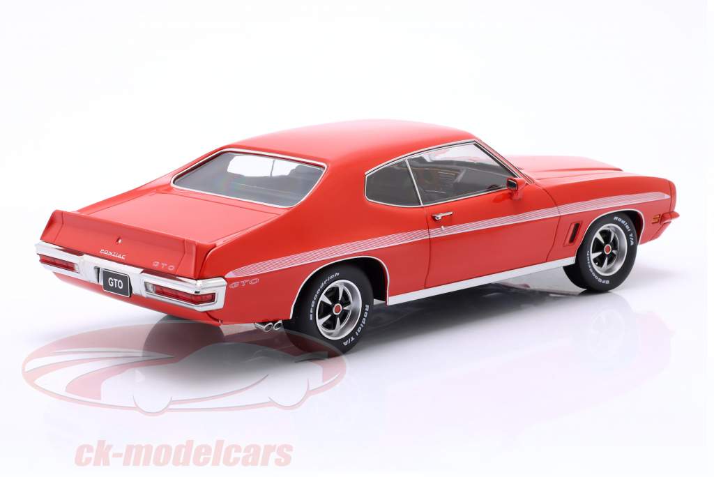 Pontiac LeMans GTO bouwjaar 1972 lichtrood 1:18 KK-Scale