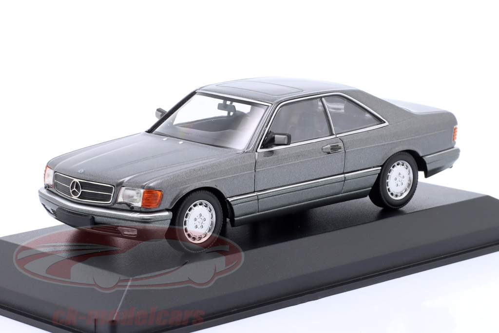 Mercedes-Benz 560 SEC (C126) Baujahr 1980 grau metallic 1:43 Minichamps
