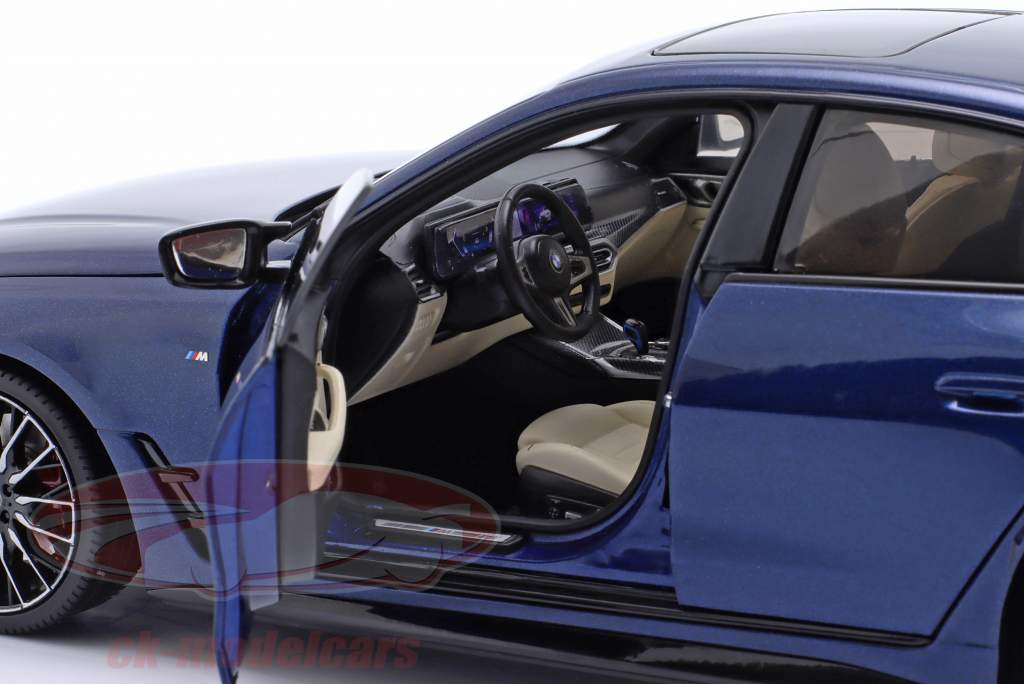 BMW i4 M50 建造年份 2022 蓝色的 金属 1:18 Minichamps