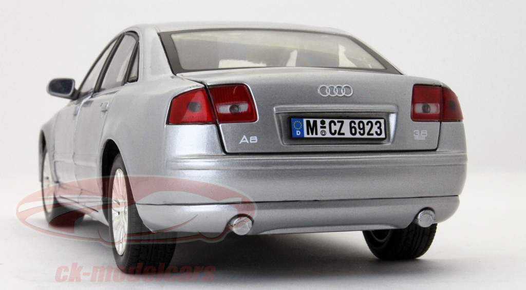 Audi A8 silver 1:18 MotorMax