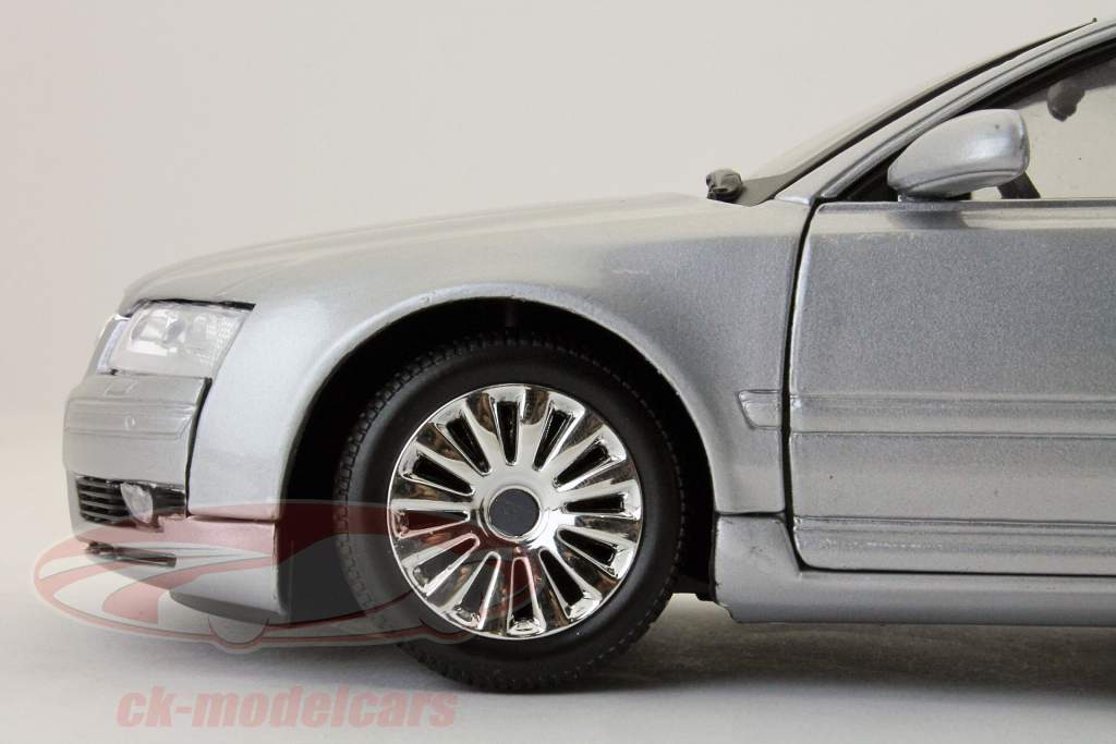 Audi A8 silver 1:18 MotorMax