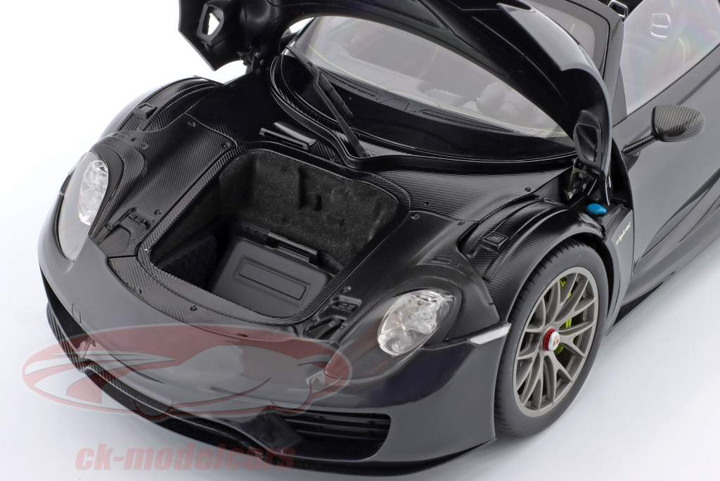 Porsche 918 Spyder Weissach Package 2013 black metallic 1:12 AUTOart
