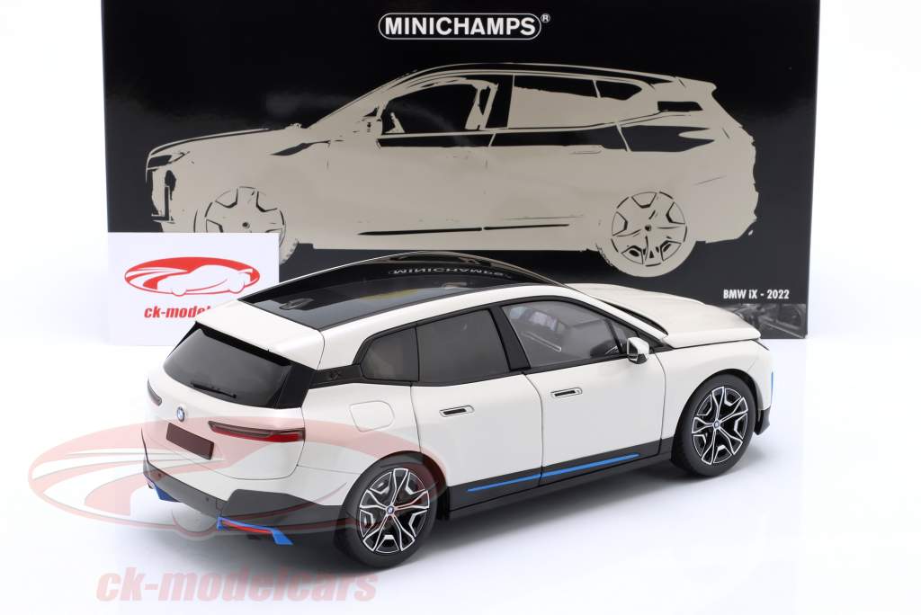BMW iX (I20) anno di costruzione 2022 bianco metallico 1:18 Minichamps
