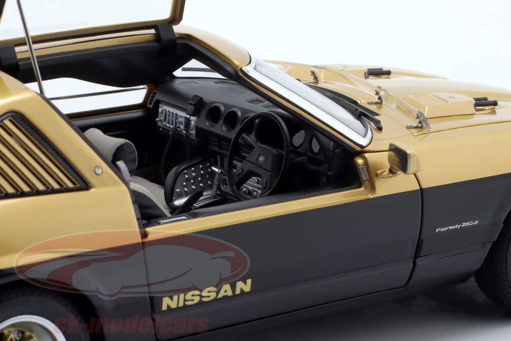 Nissan Fairlady Z (S130) Seibu-Keisatsu Super Z black / gold 1:18 AUTOart