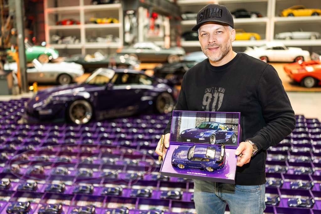 Porsche 911 (993) RWB Rauh-Welt Furusato Sidney Hoffmann Signature Edition 1:18 WERK83
