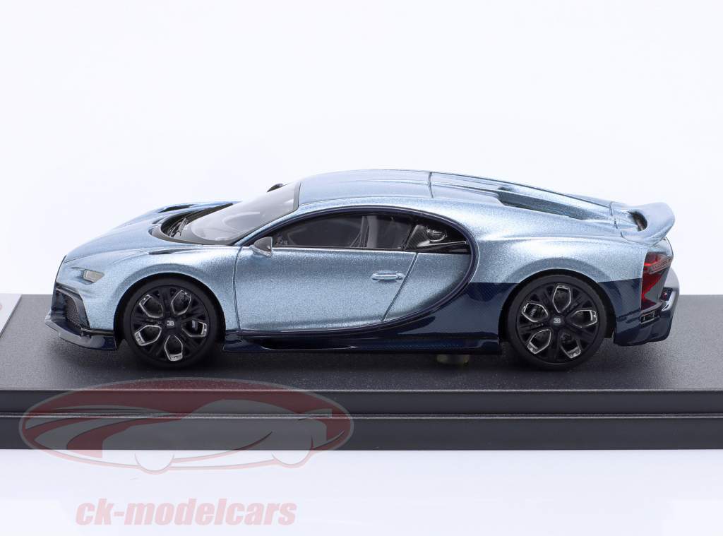 Bugatti Chiron Profilee year 2023 silver metallic / dark blue 1:43 LookSmart