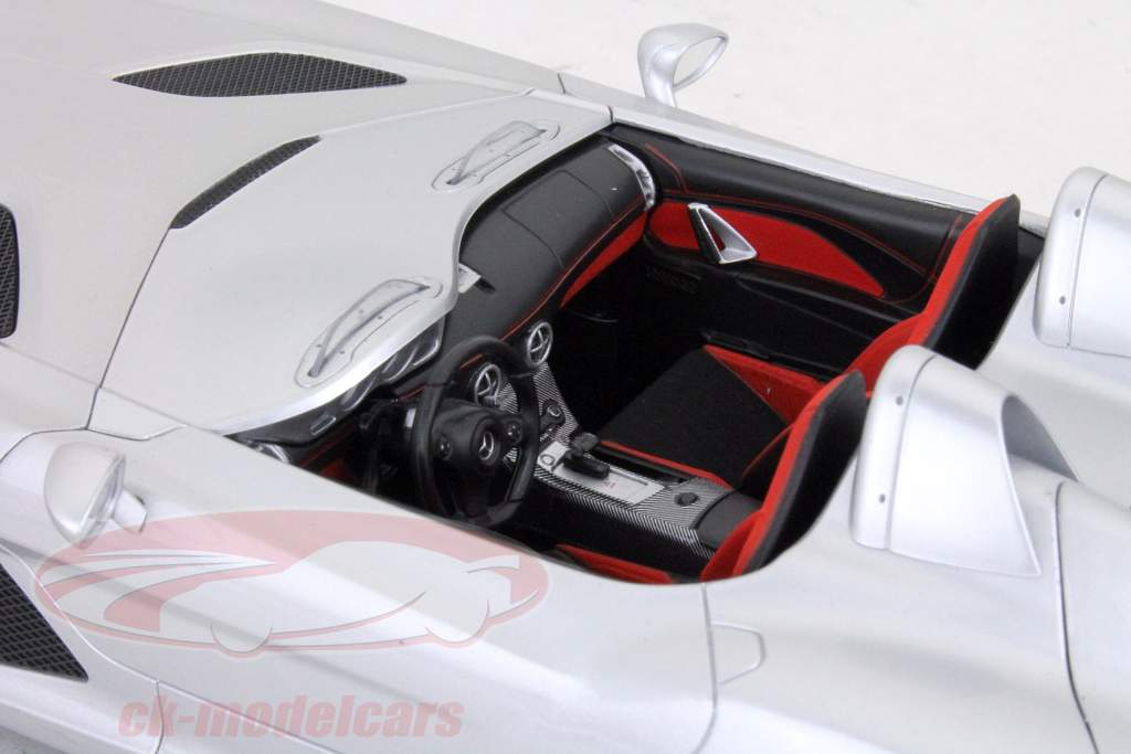 Minichamps 1:18 メルセデス·ベンツSLRマクラーレン銀メタリック