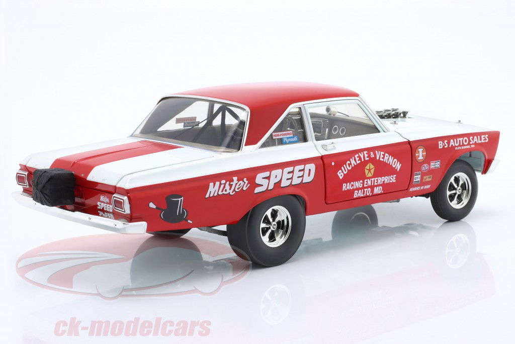Plymouth AWB Mister Speed Baujahr 1965 rot / weiß 1:18 GMP