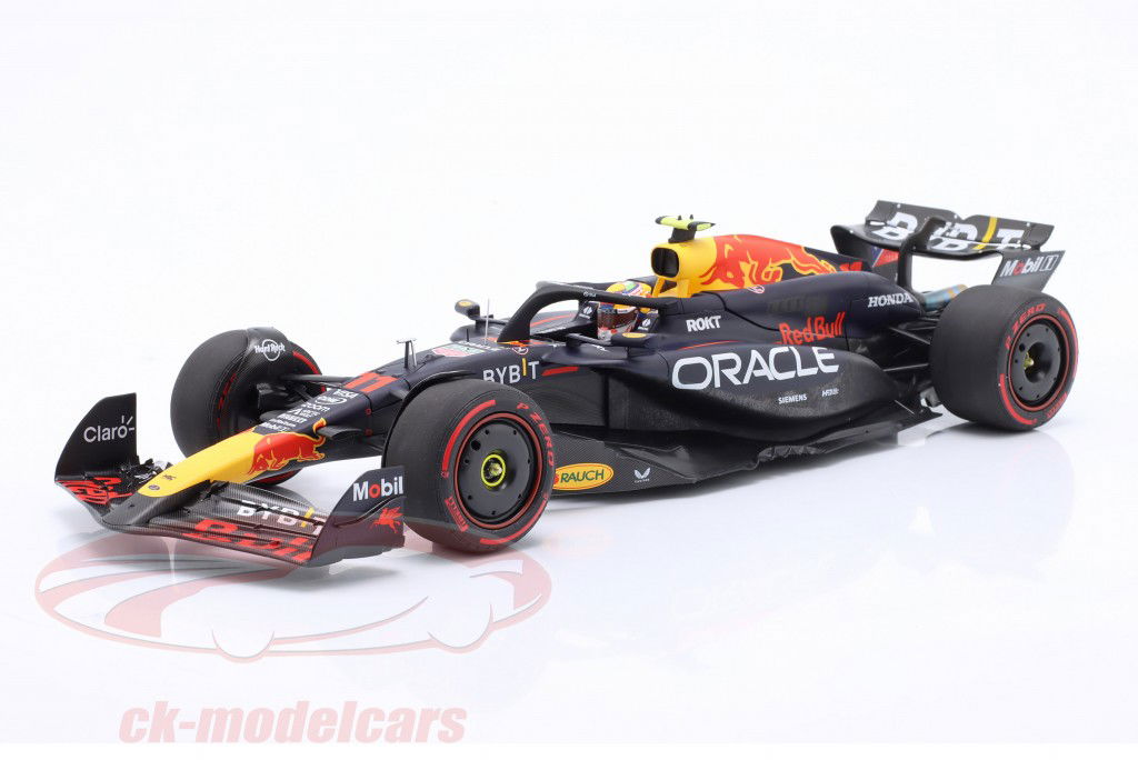 Sergio Perez Red Bull RB20 #11 第二 巴林 GP 公式 1 2024 1:18 Minichamps