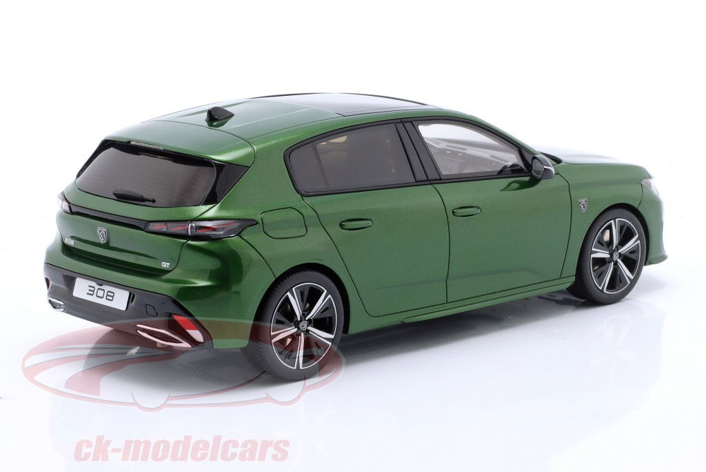 Peugeot 308 GT ano de construção 2022 azeitona verde 1:18 OttOmobile