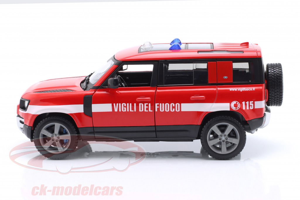 Land Rover Defender 110 Fire department Italy 2022 red / white 1:24 Bburago