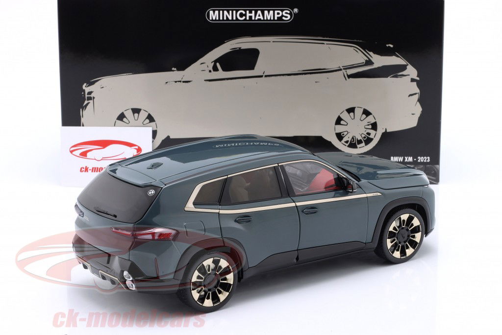 Minichamps 1:18 BMW XM (G09) SUV 建設年 2023 緑 メタリック
