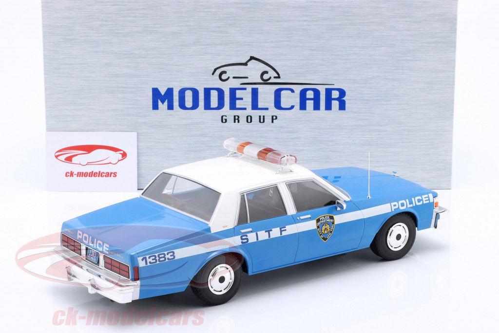 Chevrolet Caprice NYPD Year 1987 blue, white 1:18 ModelCar Group