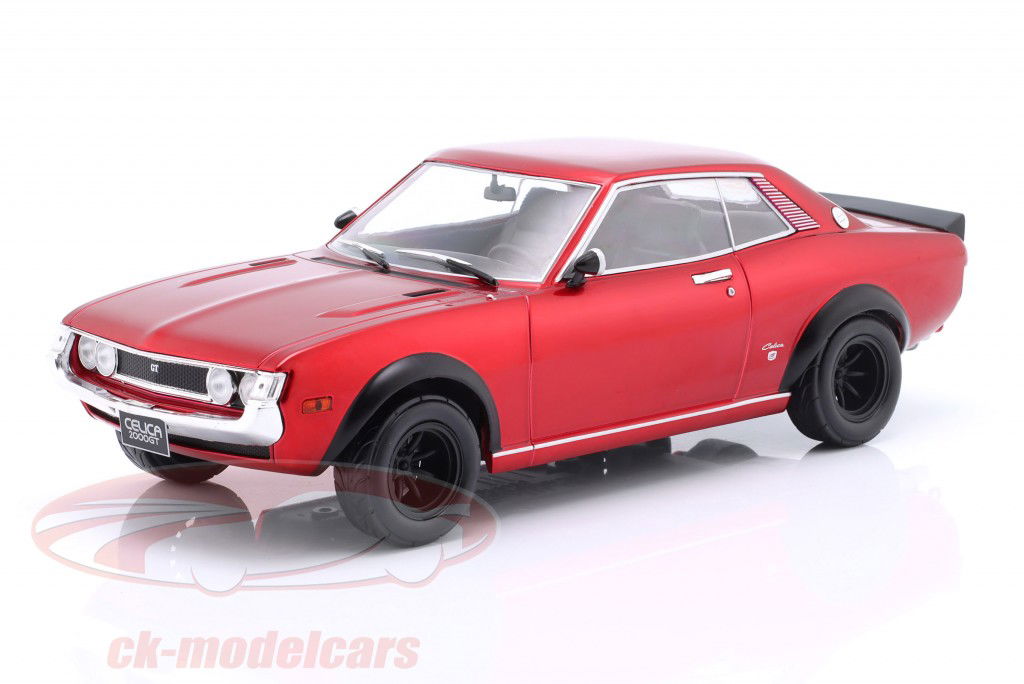 Toyota Celica 2000 GT (RA21) Год постройки 1977 красный металлический 1:18 Ixo