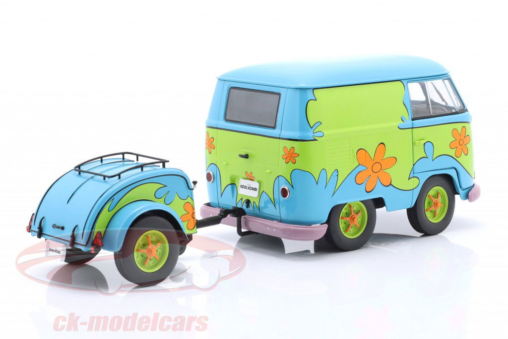 Kool Kombi Ghost Hunter Ano de construção 2024 Flower Power 1:18 Solido