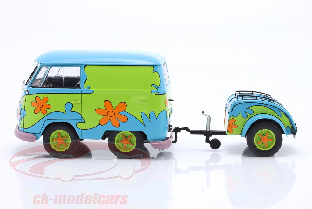 Kool Kombi Ghost Hunter Année de construction 2024 Flower Power 1:18 Solido