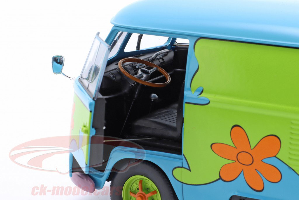 Kool Kombi Ghost Hunter Année de construction 2024 Flower Power 1:18 Solido