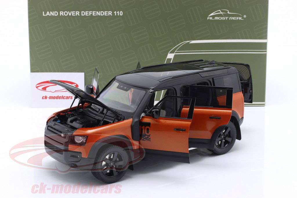 Land Rover Defender 110 建設年 2020 オレンジ / 黒 1:18 Almost Real
