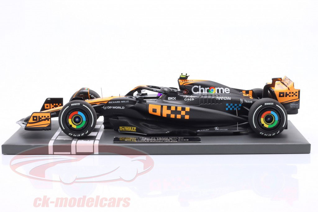 Lando Norris McLaren MCL60 #4 2nd Singapore GP Formula 1 2023 1:18 Minichamps