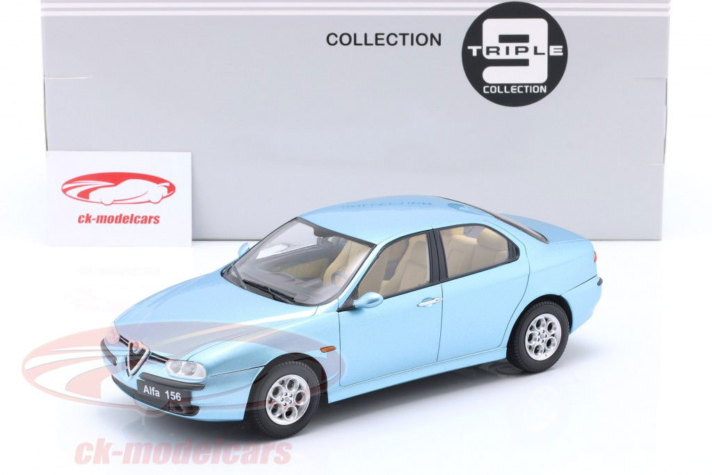 Alfa Romeo 156 Anno di costruzione 1998 azzurro metallico 1:18 Triple9