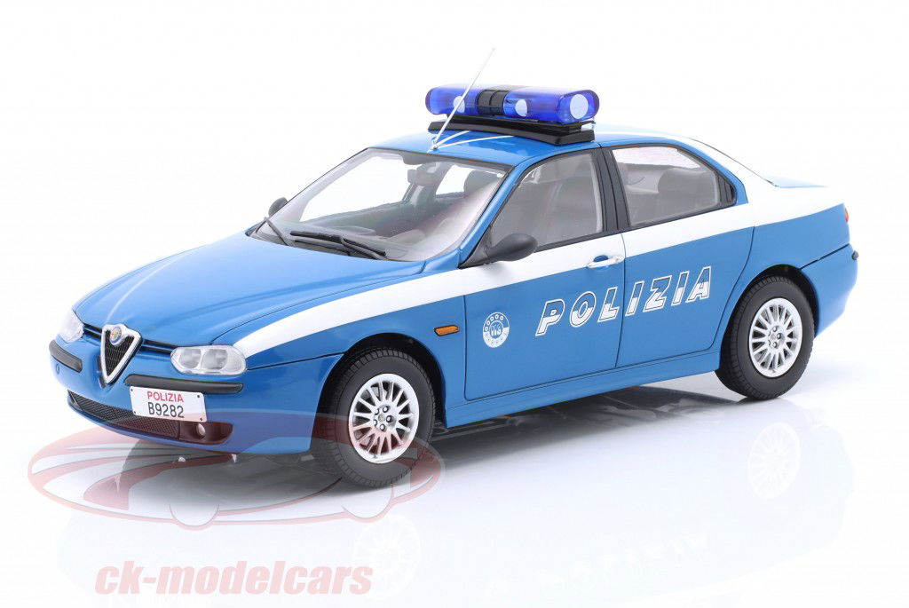 Alfa Romeo 156 Polizia 建造年份 1998 浅蓝色 1:18 Triple9