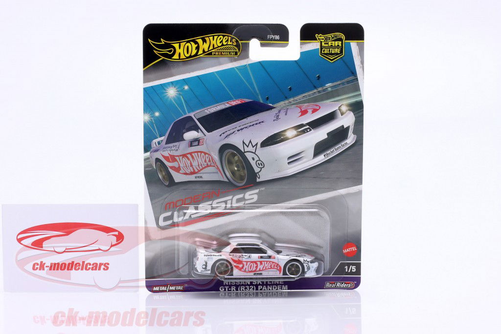 Nissan Skyline GT-R (R32) Pandem weiß 1:64 HotWheels