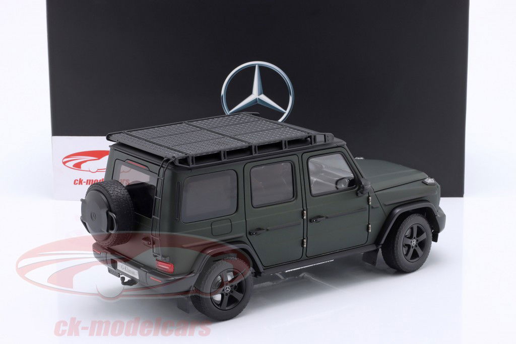 Mercedes-Benz G-Class W465 Professional Line Year 2022 olive green magno 1:18 Norev