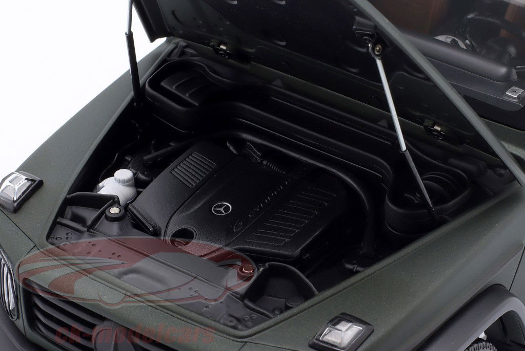 Mercedes-Benz G-Class W465 Professional Line Year 2022 olive green magno 1:18 Norev